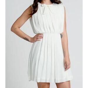 Modcloth The Pleat-est Things Mini Dress XL Off-White Neck Bow Pleats